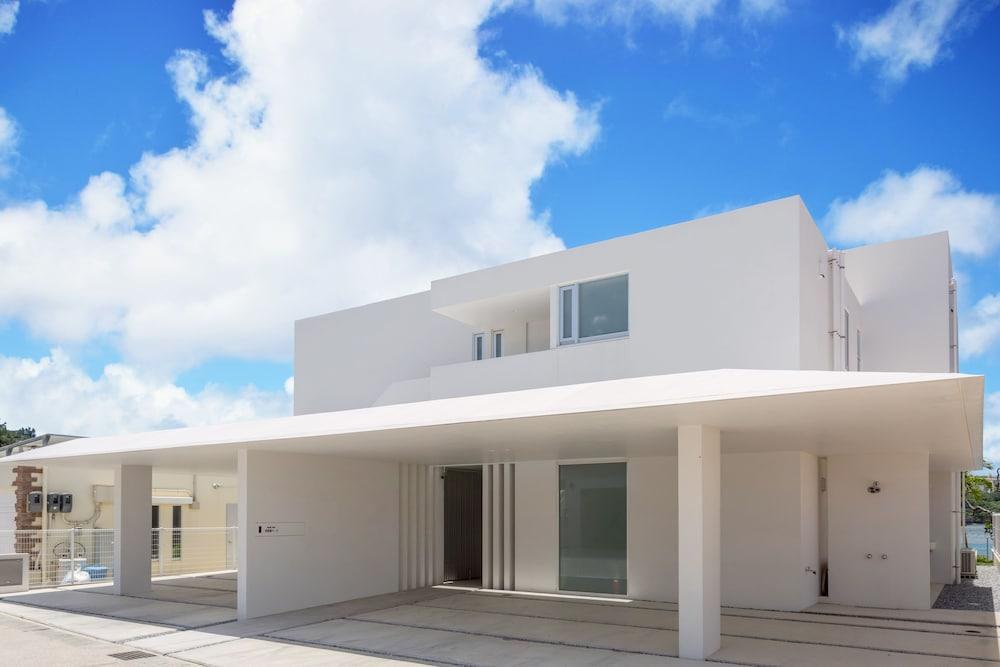 Kariyushi Condominium Resort Onna Maeda Base Exterior foto